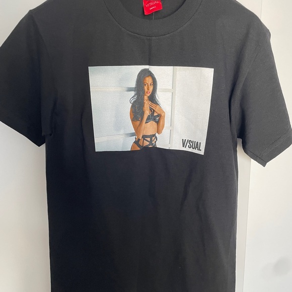 Black Print T-shirt - Picture 2 of 7